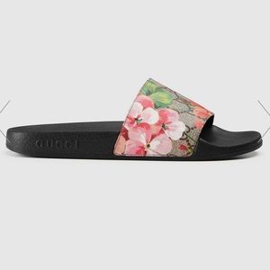Gucci GG Supreme Bloom Slides